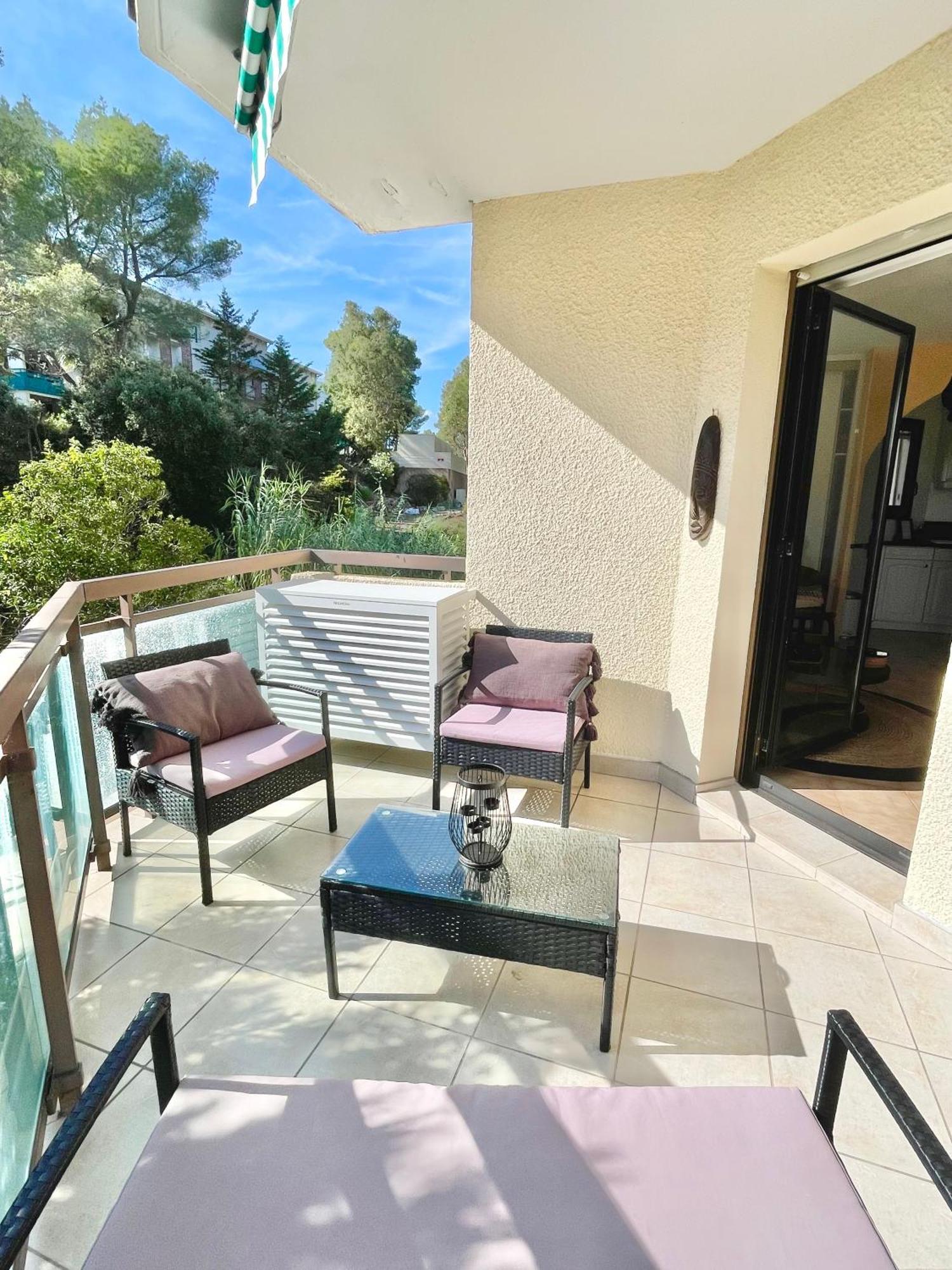 Appartement Plage Et Nature Saint-Raphael  Exterior photo
